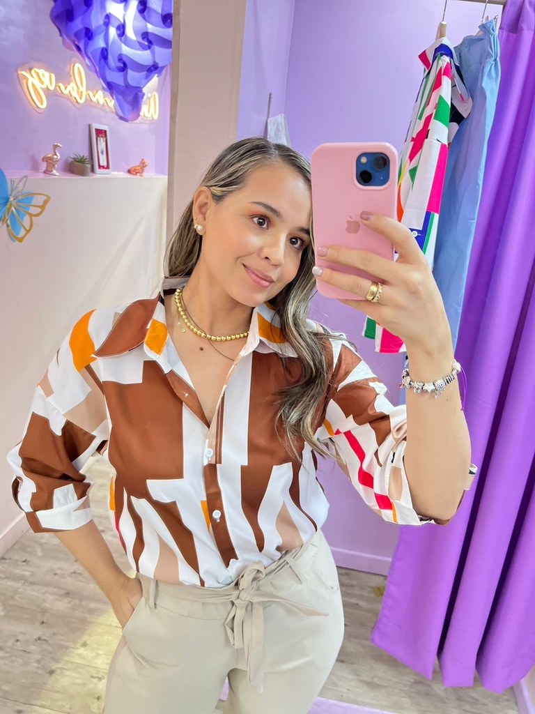 CAMISERA LETRAS CAFÉ
